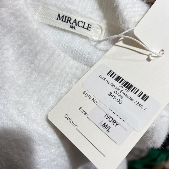 Miracle White Boxy Ribbed Sweatshirt - Picture 3 of 5
